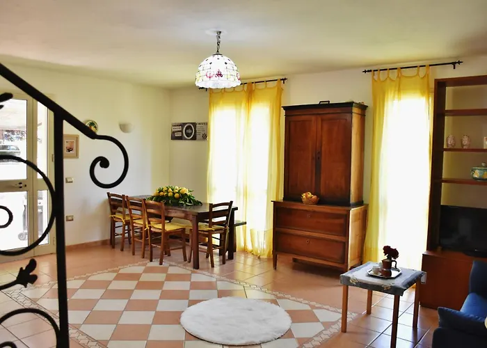 Del Conte 圣多米尼卡